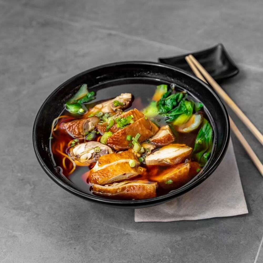 Soy Sauce Chicken w.Noodle